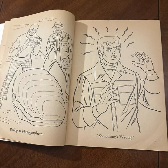 THE AMAZING SPIDER-MAN THE OYSTER MYSTERY COLORING BOOK - WHITMAN - UNUSED - Picture 4 of 9